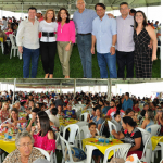 Mais de 5 mil pessoas prestigiaram o almoço das mães ao lado do prefeito Adib e Caiado