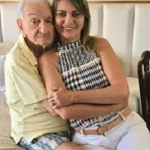 Ex-governador chega aos 90 anos de idade esbanjando amor para esposa quase meio século mais nova