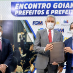 Governador Ronaldo Caiado participou do Encontro online dos prefeitos e prefeitas de Goiás