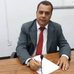 JAIR HUMBERTO RASGA O VERBO SOBRE AS GRATIFICAÇÕES NA CÂMARA MUNICIPAL DE CATALÃO